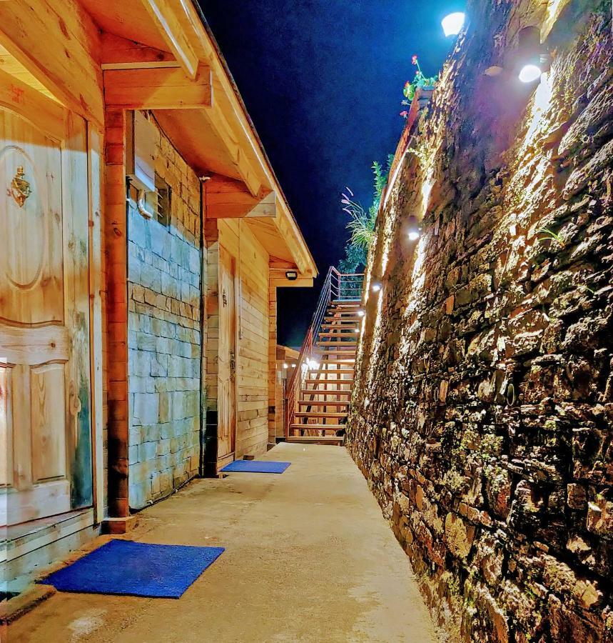 Treehouse Resort Mukteshwar Buitenkant foto